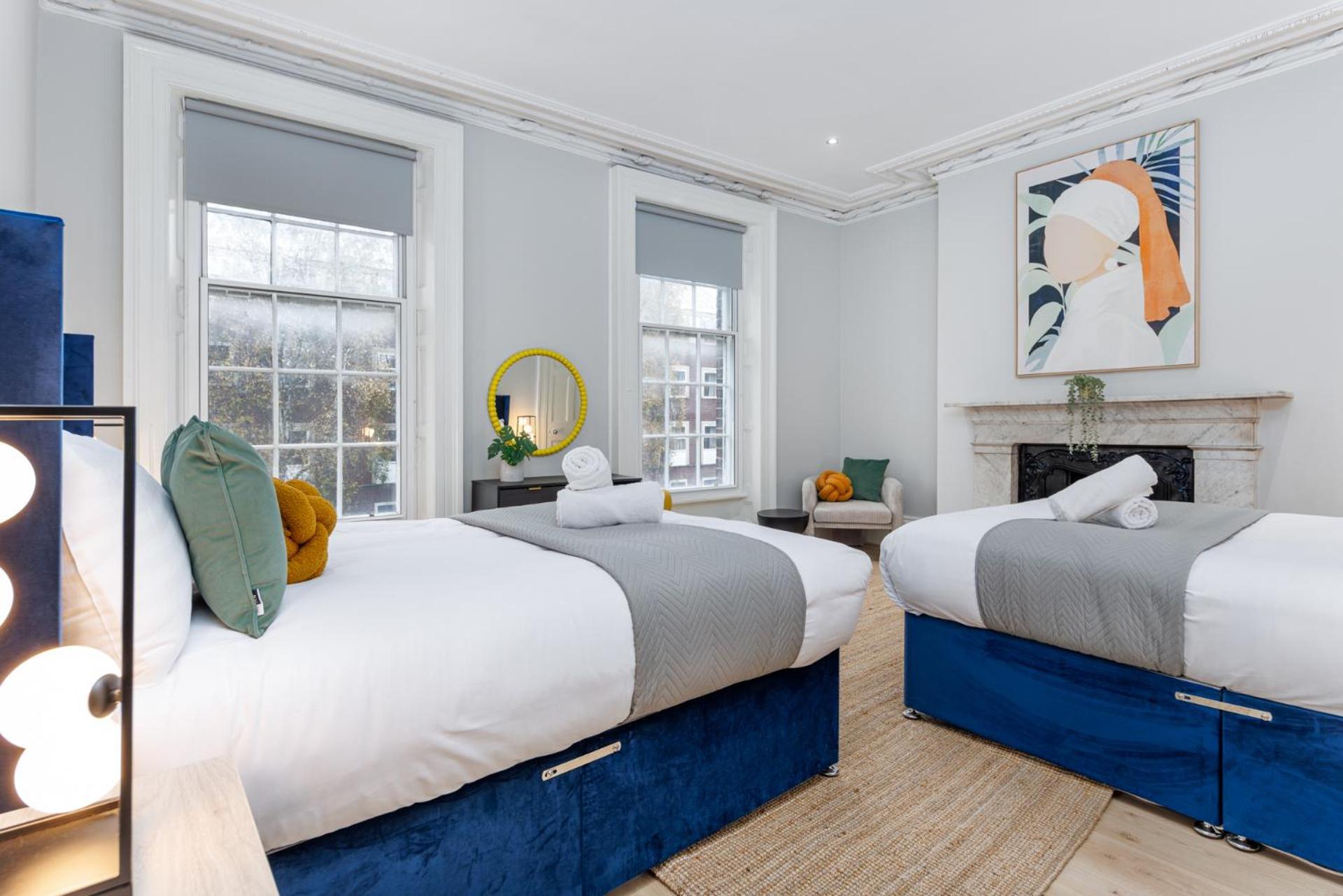 Flatzy - Centre Mansion, Sleeps 20, 5 Baths Liverpool